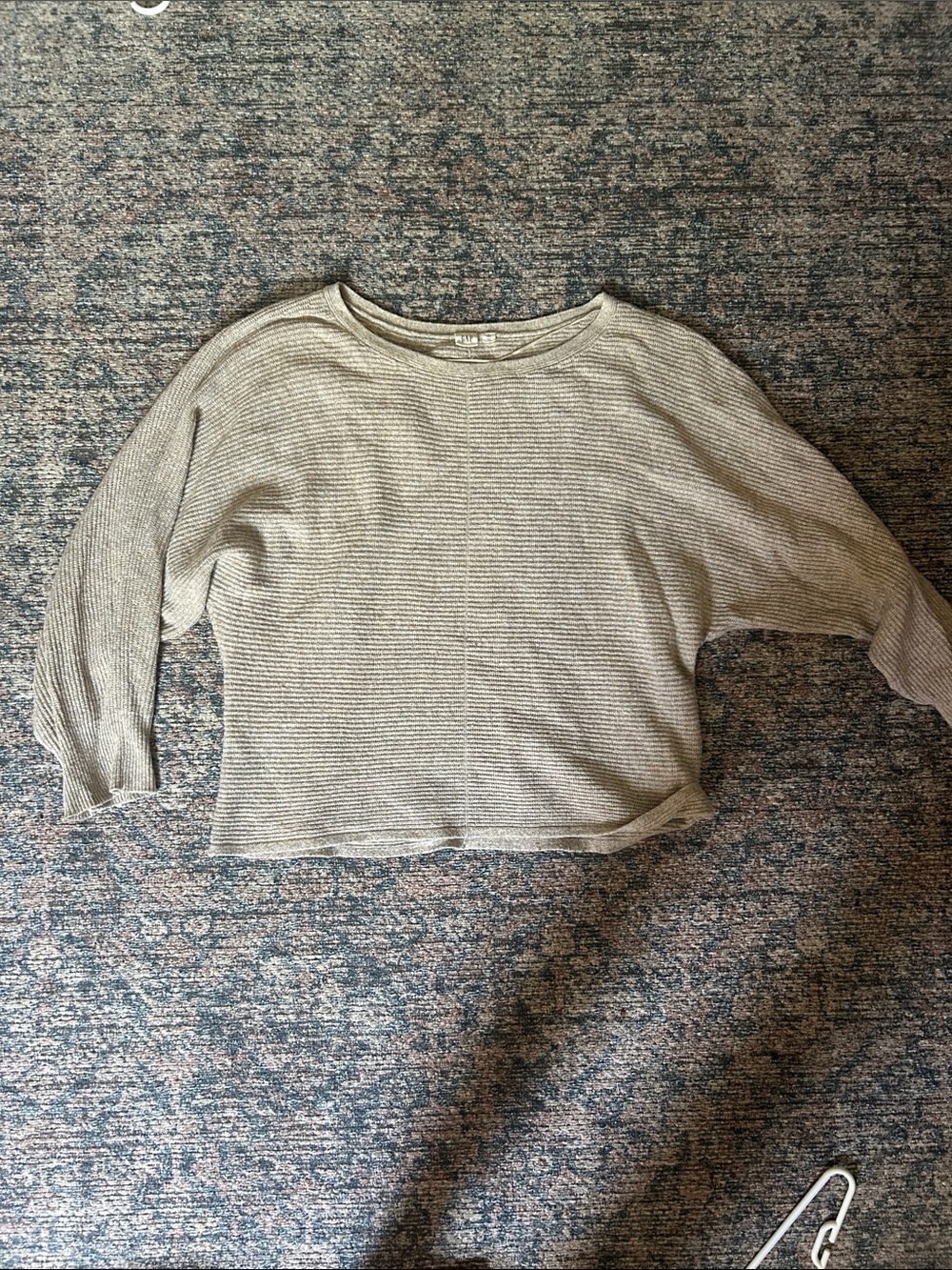 GAP Women's Light Gray Ribbed Pullover Sweater